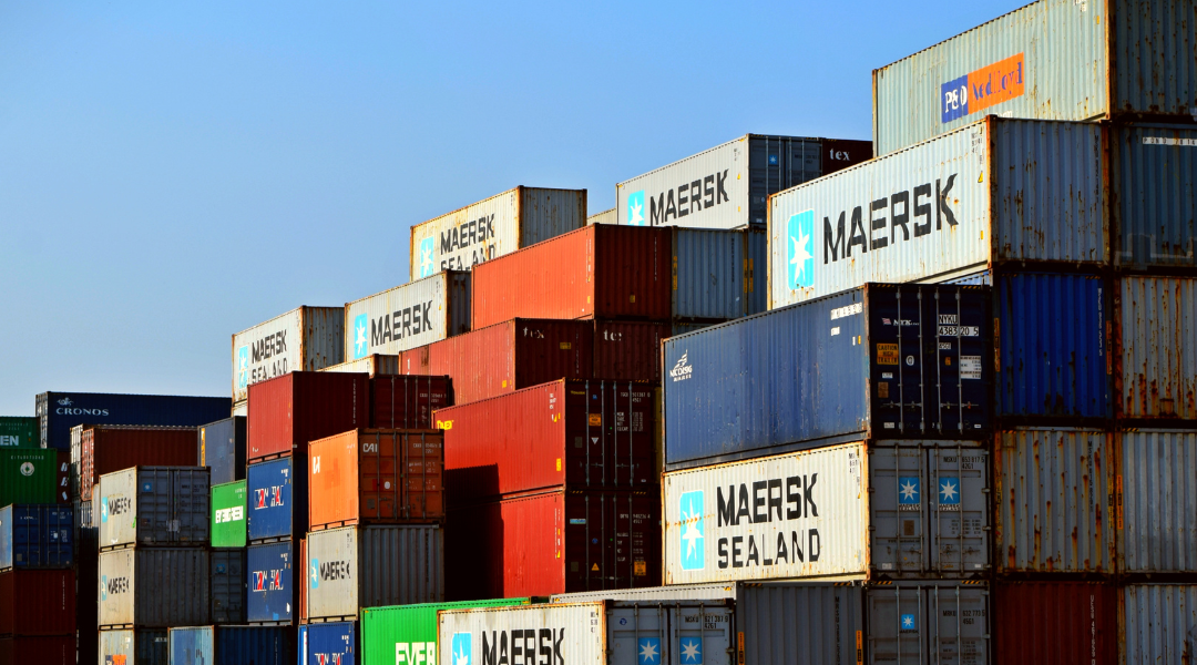 ACCIONES DE CONTROL EXTRAORDINARIO (ACE) ¿EL BLOQUEO DE LA CARGA POR PARTE DE UN FUNCIONARIO ADUANERO CONSTITUYE UNA ACE? ¿SE JUSTIFICA UNA MODIFICACIÓN NORMATIVA?